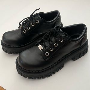 delia*s by Dolls Kill Teen Craft Oxford shoes